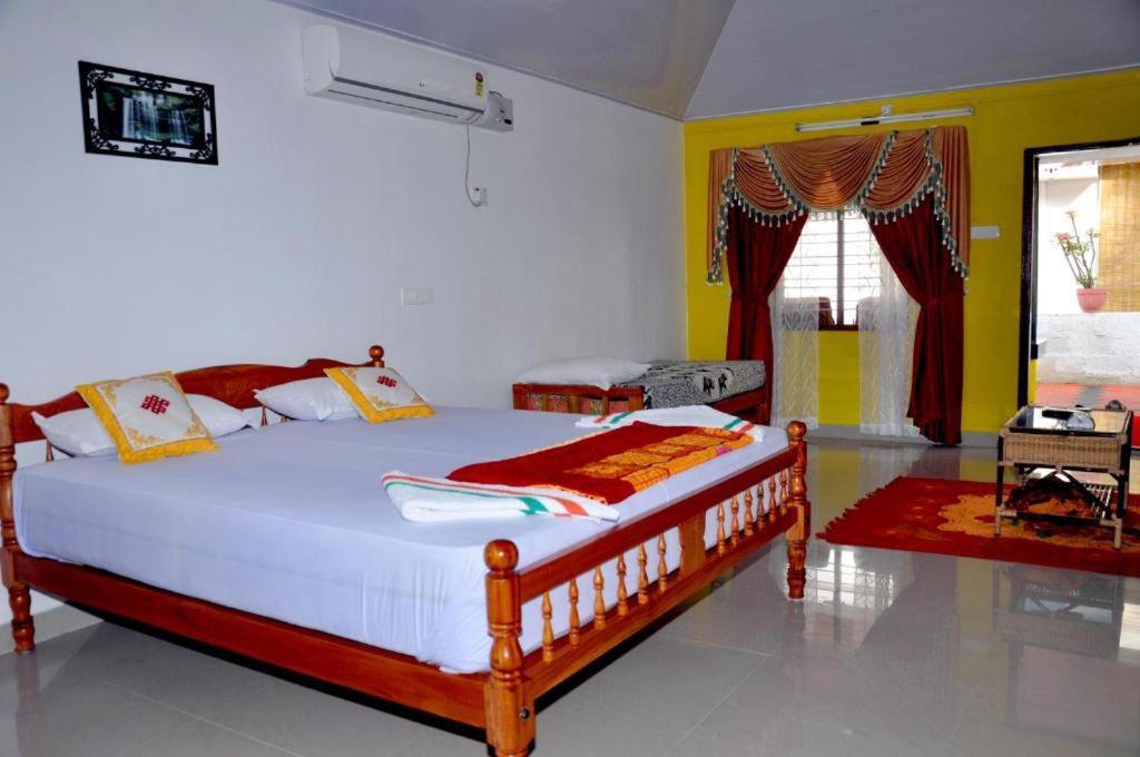 Keratheeram Beach Resort Varkala Exteriör bild