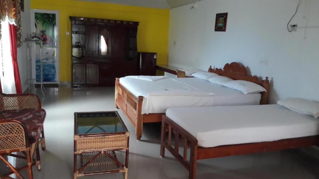 Keratheeram Beach Resort Varkala Exteriör bild