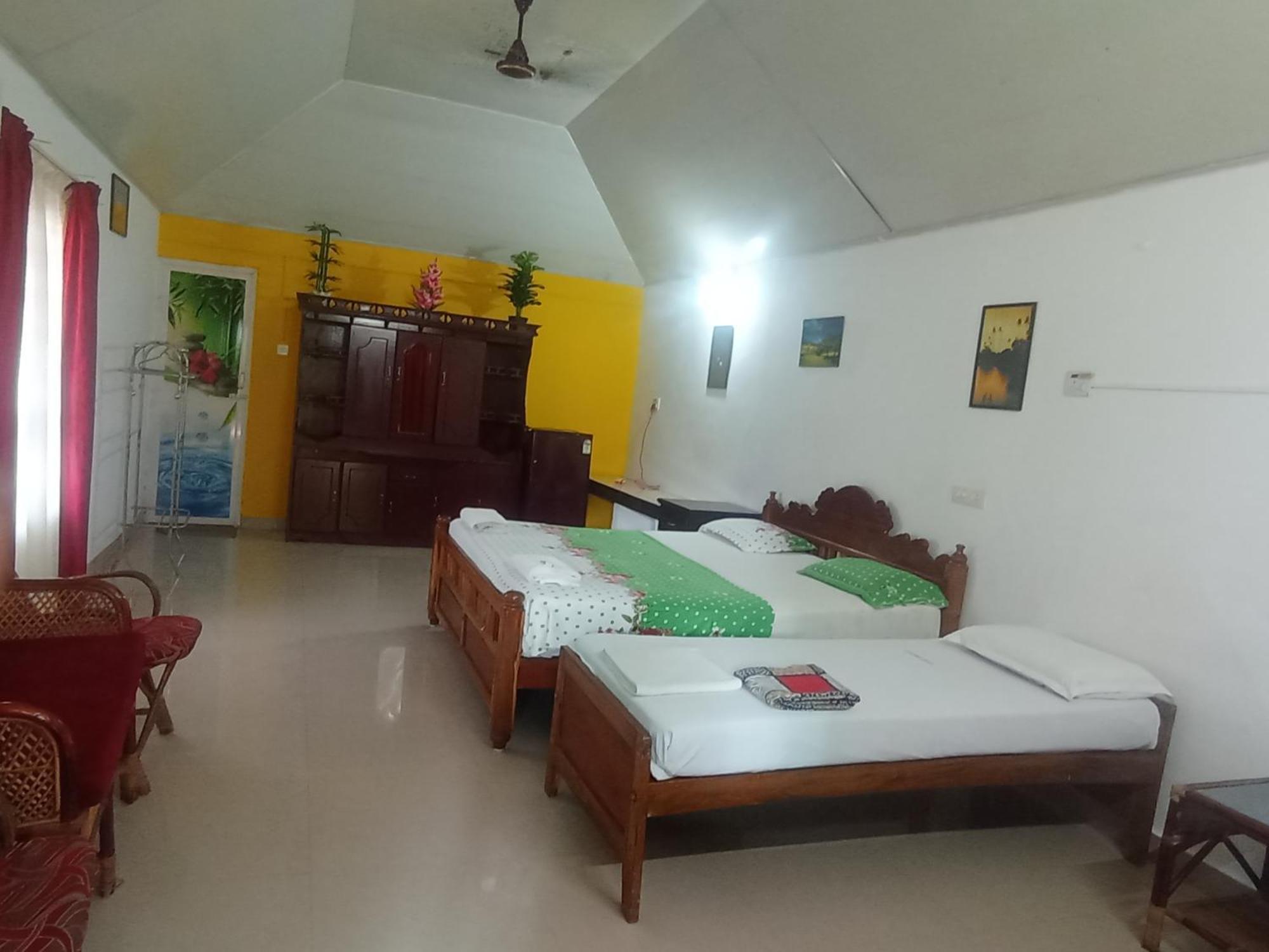 Keratheeram Beach Resort Varkala Rum bild