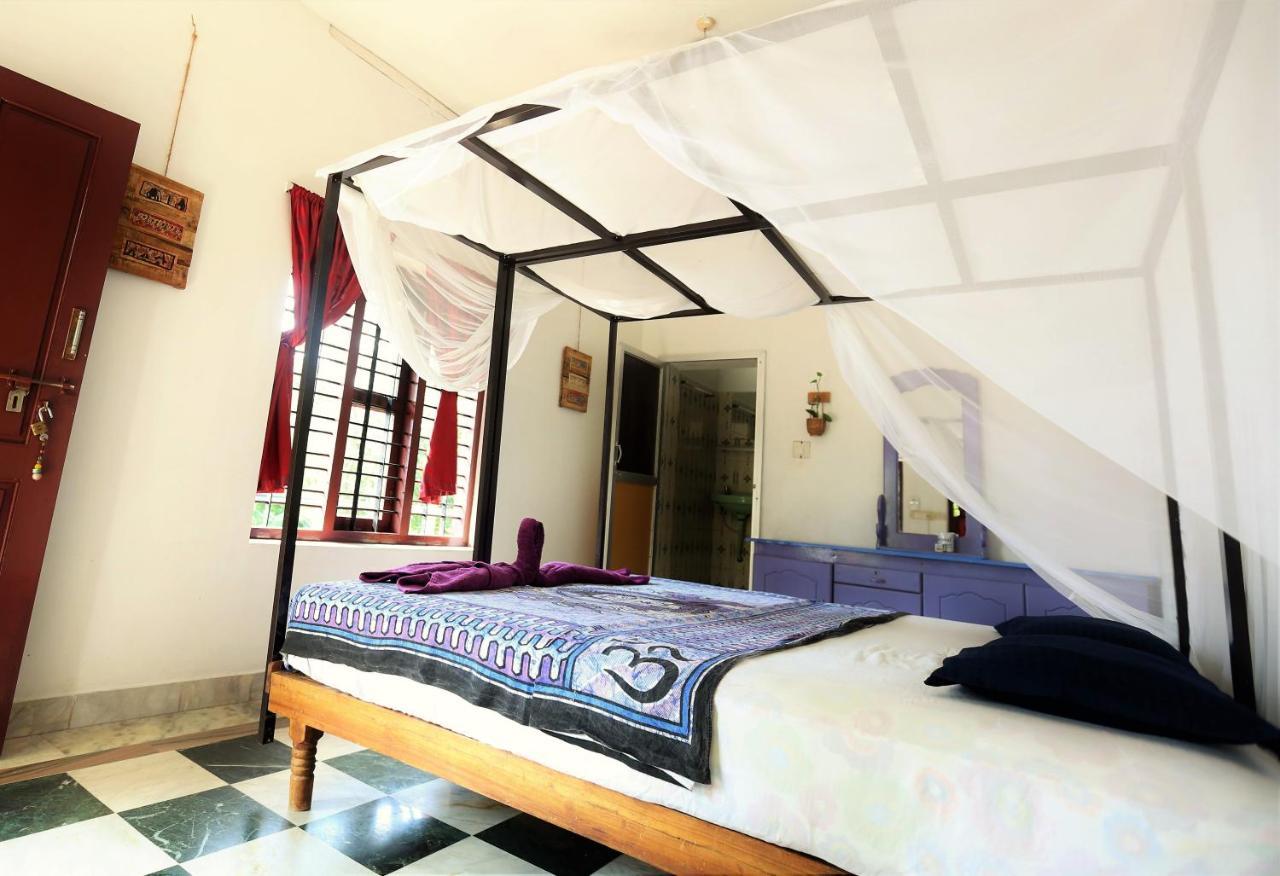 Keratheeram Beach Resort Varkala Exteriör bild